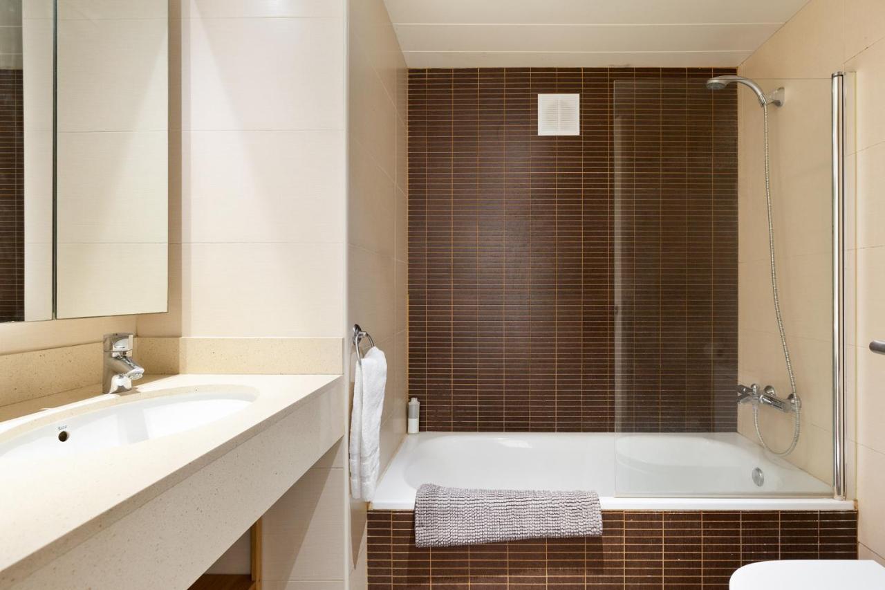 Les Corts Exclusive Apartments By Olala Homes Barcelona Kültér fotó